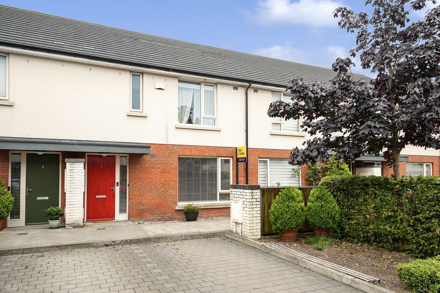 7 Stratton Close, Adamstown Square, Lucan, Co. Dublin — photo 1
