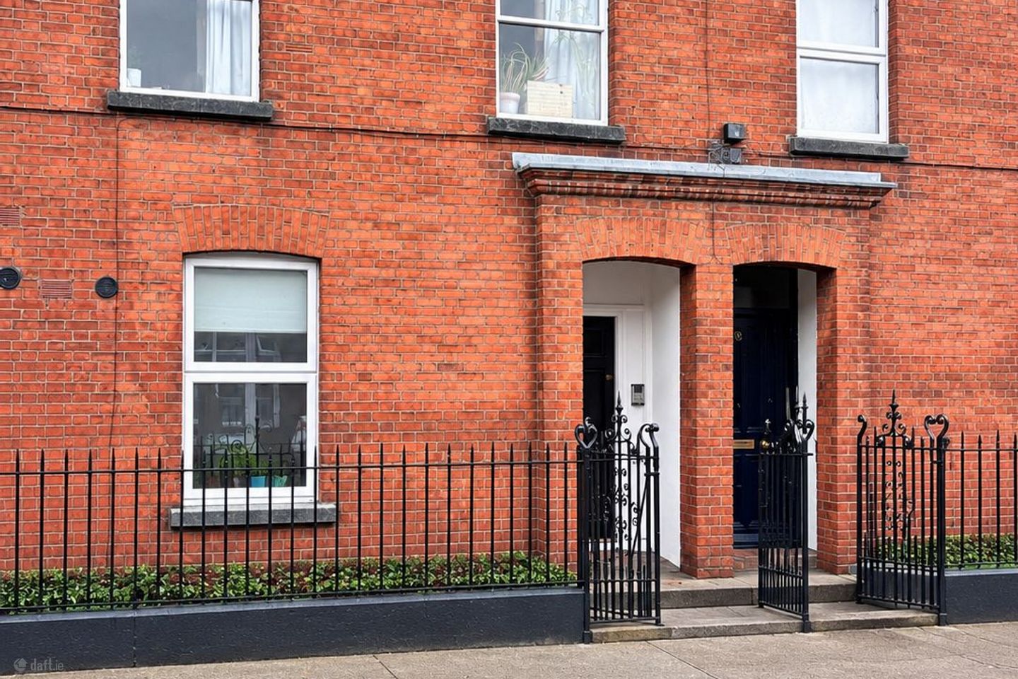 Flat 1, 12 Cabra Park, Phibsborough, Dublin 7 — photo 1