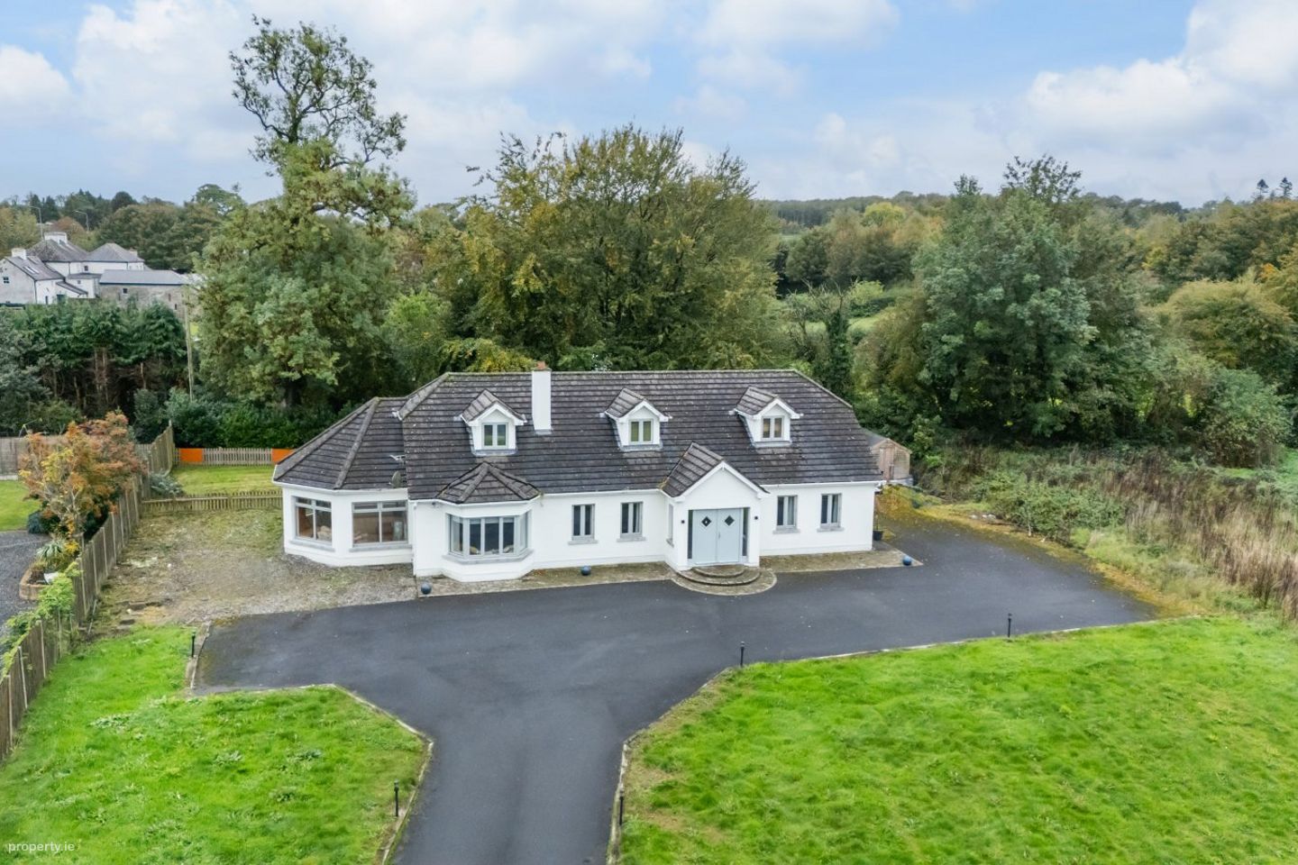Moone, Co. Kildare, R14R582 — photo 1