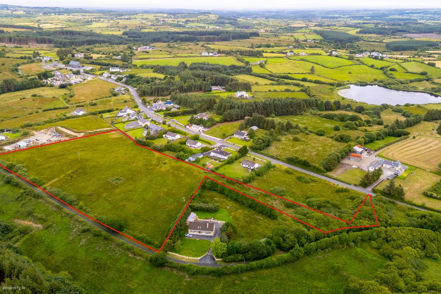 Land on Bealcragga Road, Folio CE24159F, Connolly, Ennis, Co. Clare. — photo 1