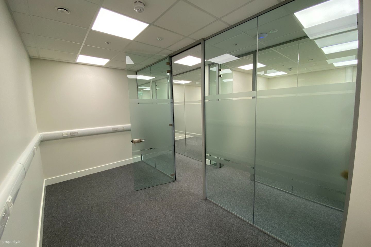 Western Parkway Business Park, Ballymount Drive., Ballymount, Dublin 12 — photo 1