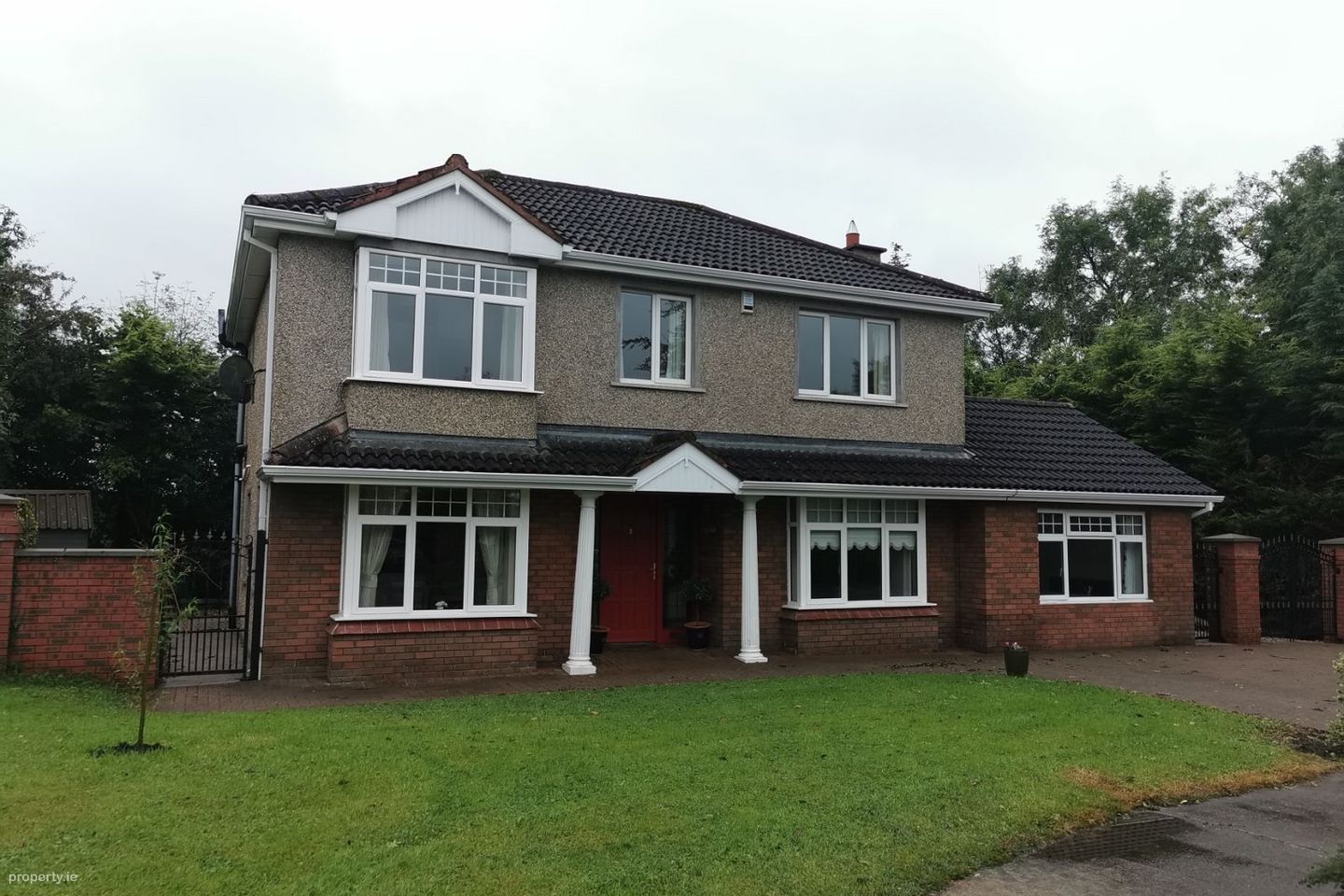 29 Carrickfern, Cavan, Townparks, Co. Cavan — photo 1