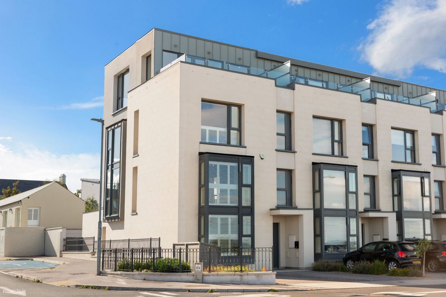 18 La Touche Cove, Cliff Road, Greystones, Co. Wicklow, A63YN79 — photo 1