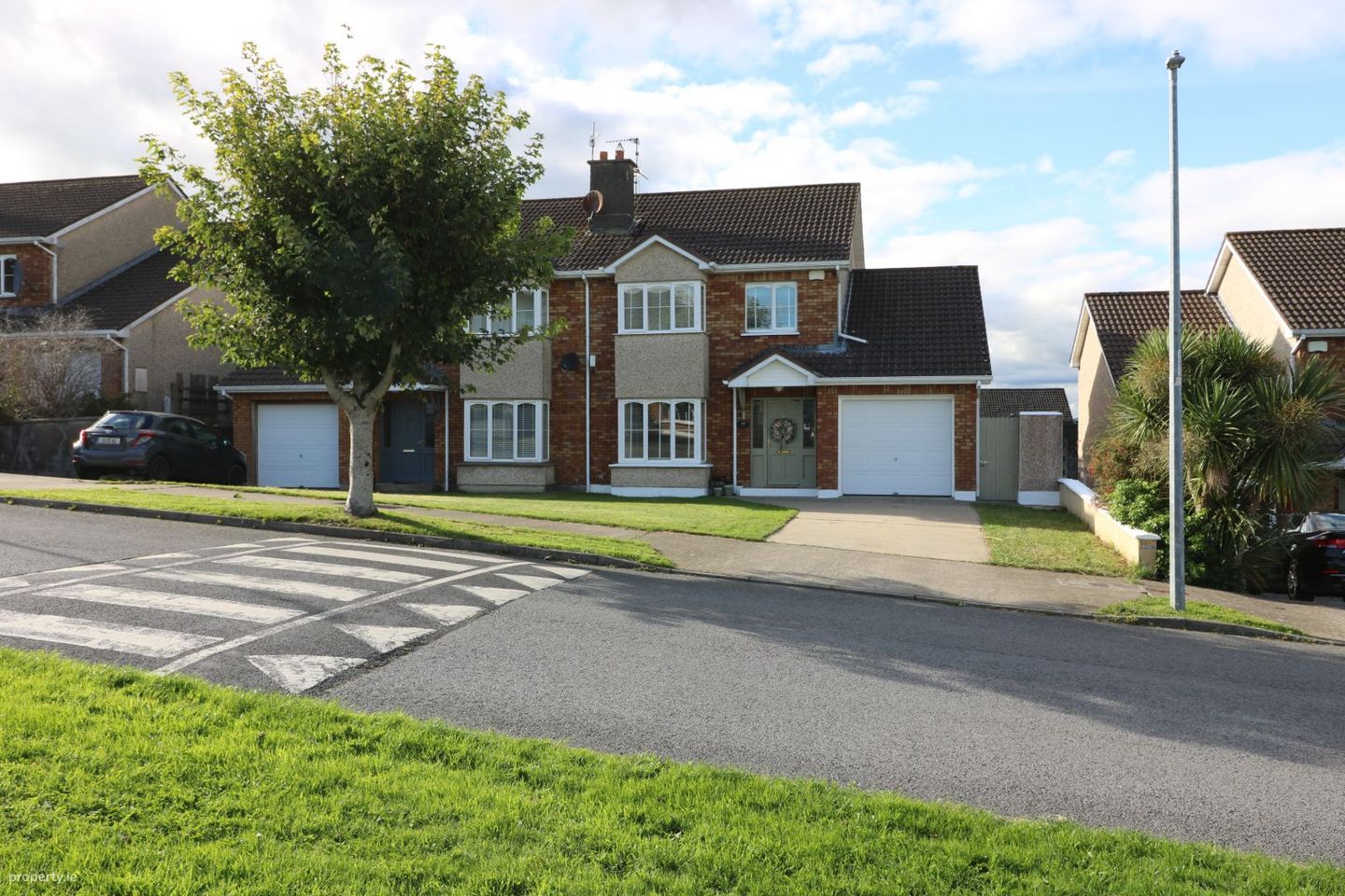 60 Castle Court, Carrickbeg, Carrick-on-Suir, Co. Tipperary, E32FD37 — photo 1