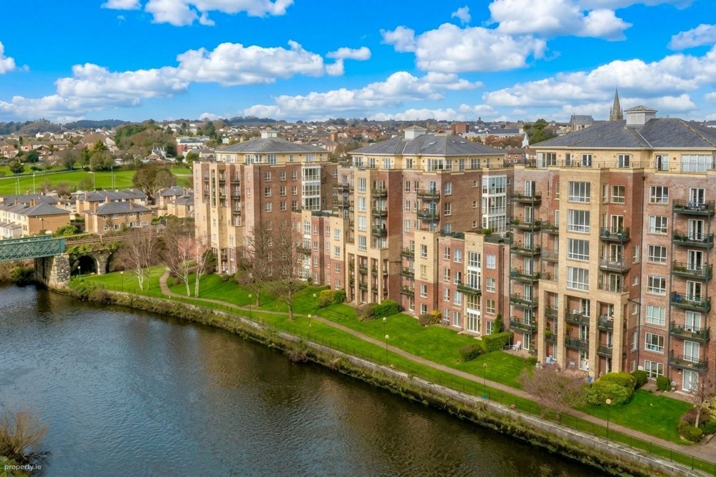Apartment 32, Wellington, Riverpark Apartments, Islandbridge, Dublin 8 — photo 1