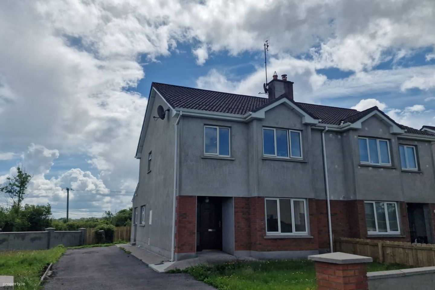 No 6 Woodlands, Loughglynn, Castlerea, Co. Roscommon — photo 1