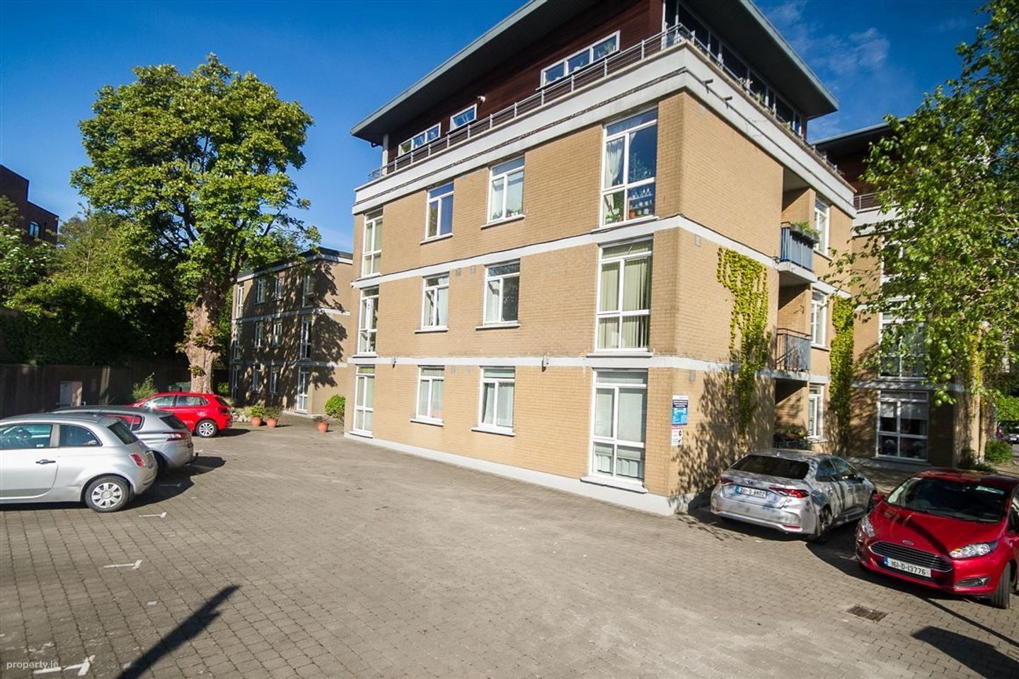 Apartment 21, Carrig House, Carrickbrennan Road, Monkstown, Monkstown, Co. Dublin — photo 1