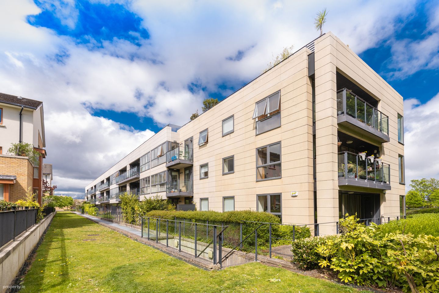 Apartment 24, Merton Hall, Milltown Avenue, Mount Saint Annes, Milltown, Dublin 6 — photo 1