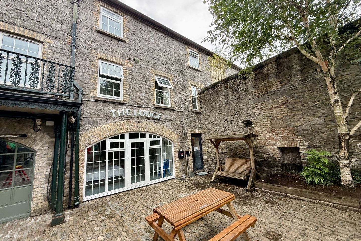 The Lodge, The Old Bond Store, Dillon Terrace, Ballina, Co. Mayo, F26N971 — photo 1