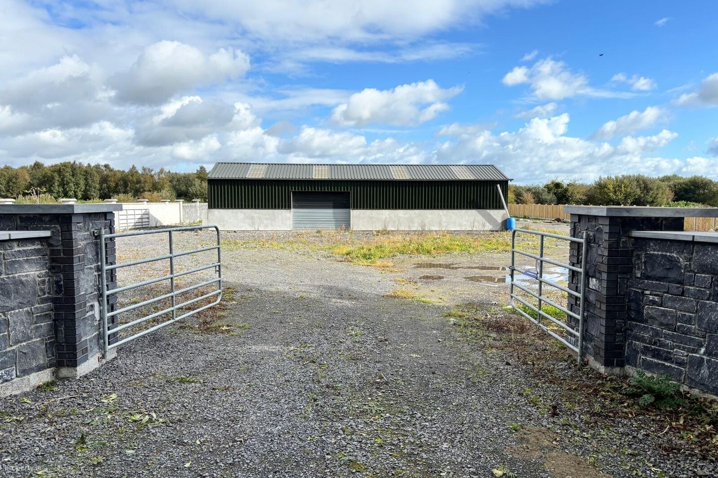 Storage Shed & Yard, Clougheen,, Monasterevin,, Co. Kildare — photo 1