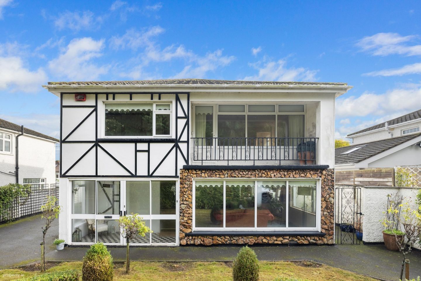 Thorndale, 11 King Edward Park, Bray, Co. Wicklow, A98HP80 — photo 1