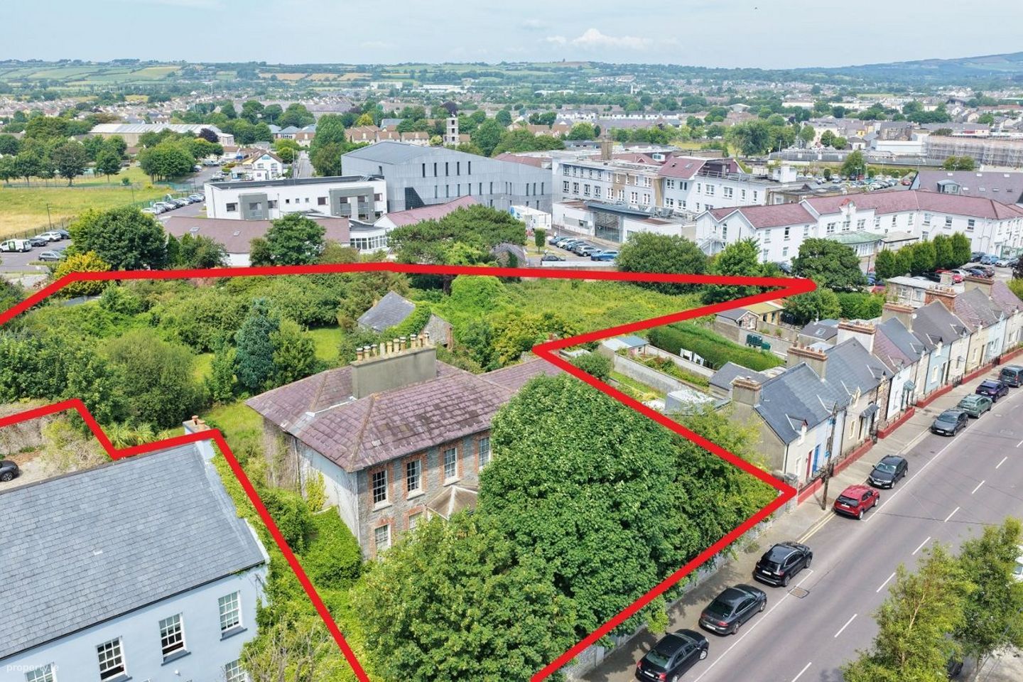 Strand House, Strand Street, Tralee, Co. Kerry, V92N6XC — photo 1