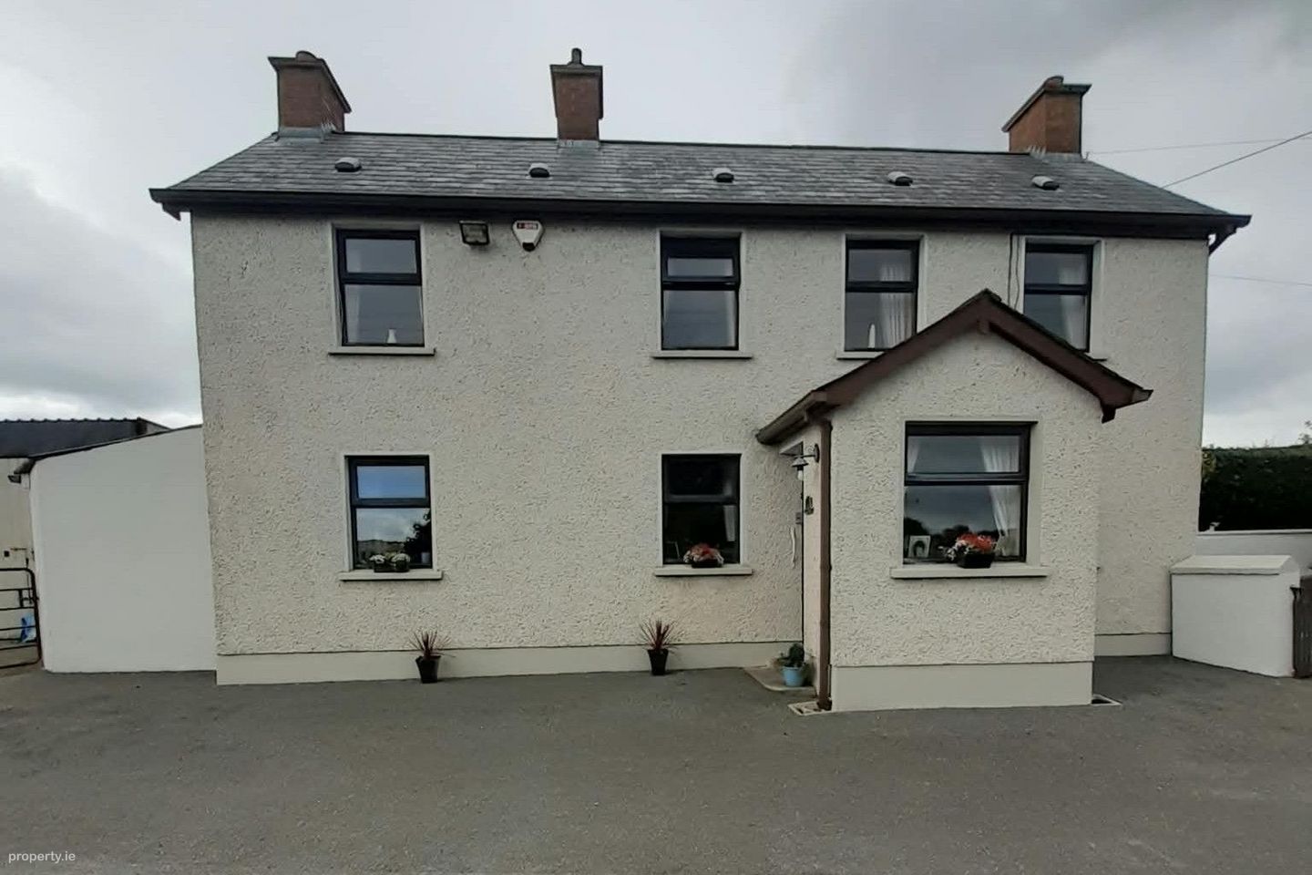 33 Caledon Road, BT69 6HX on 6 acres, Aughnacloy, Co. Tyrone — photo 1