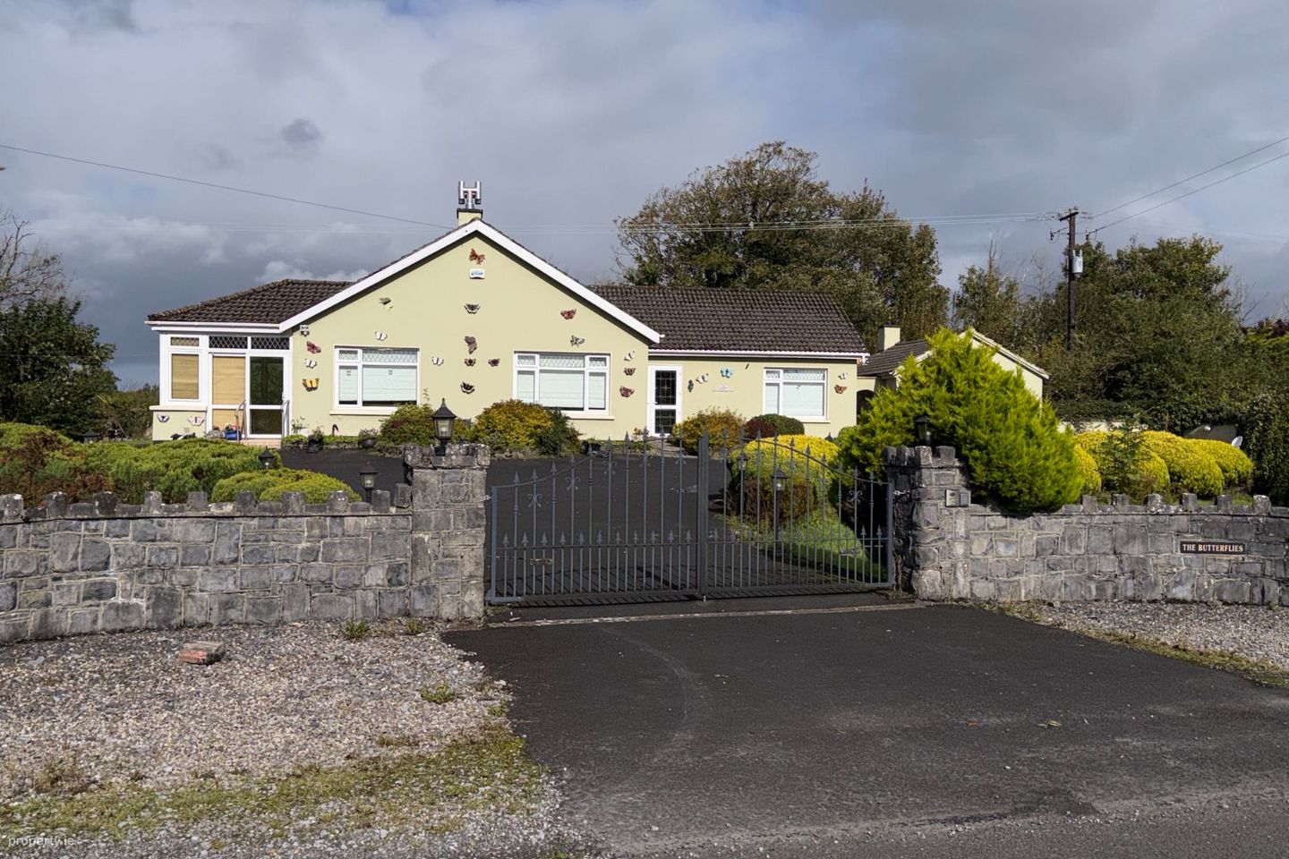 The Butterflies, Laghtagoona, Corofin, Corofin, Co. Clare, V95P8D4 — photo 1