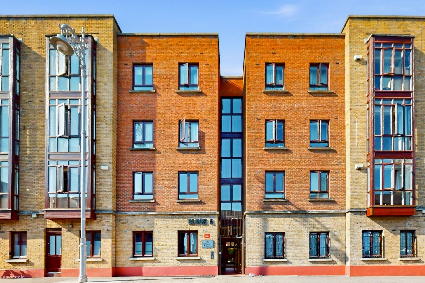 Apartment 13, Blackhall Square, Dublin 7, D07CY68 — photo 1