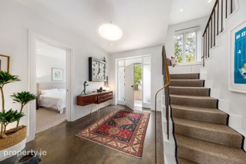 9 Riverside Drive, Rathfarnham, Dublin 14, D14HY02 — photo 2