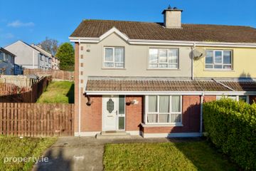 39 Hazelbrook Crescent, Letterkenny, Letterkenny, Co. Donegal, F92D3K7 — photo 2