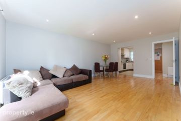 Apartment 2, Kelston Hall, Foxrock, Dublin 18, D18T025 — photo 3