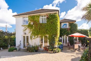 2a Woodbine Avenue, Booterstown, Co. Dublin, A94H0WK — photo 3