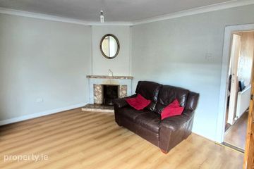 216 Carnlough Road, Dublin 7, Cabra, Dublin 7, D07RW90 — photo 3