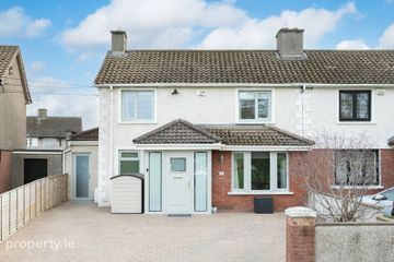 8 McAuley Avenue, Artane, Dublin 5, D05TW90 — photo 2