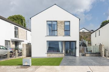8 Dun Farraige, Carrignafoy, Cobh, Co. Cork, P24T281