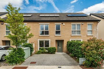 10 Oak Park Avenue, Oak Park, Naas, Co. Kildare, W91 E5CT