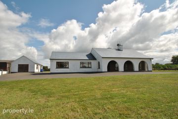 The Arches, Birr Road, Shinrone, Birr, Co. Offaly, R42 DW66