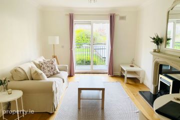 Apartment 83, Kerrymount, Castle Court, Kilgobbin Wood, Dublin 18 — photo 2