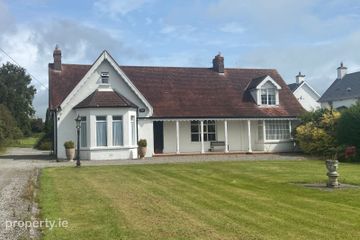 Clonmel Road, Cahir, Co. Tipperary — photo 2