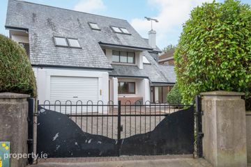 2 Kenley Crescent, Bishopstown, Model Farm Road, Co. Cork, T12K2CD — photo 2