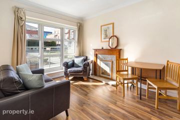 8 The Waterside, Charlotte Quay, Dublin 4, D04 DW25 — photo 2