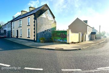 Yellow House  , Bunnanaddan , Ballymote, Co. Sligo, F56KW40 — photo 3