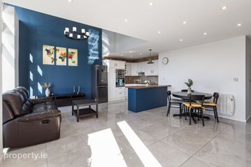 38 Cassian Court South, Royal Canal Park, Dublin 15, D15 K033 — photo 3