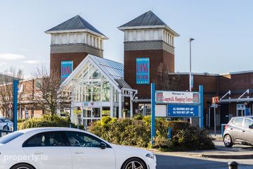 Unit 1, Long Walk Shopping Centre, Dundalk, Co. Louth