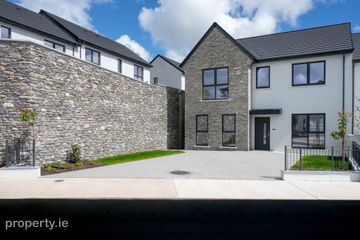 4 Bed Detached, Lakeview, Castleredmond, Midleton, Co. Cork