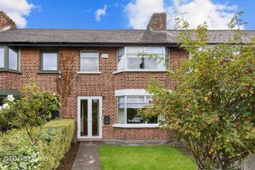 8 Lea Crescent, Sandymount, Dublin 4, D04KF54