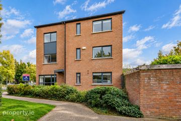 55 Hunters Avenue, Hunters Wood, Ballycullen, Dublin 24, Co. Dublin, D24R7Y5