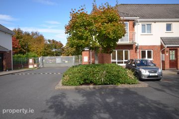 37 Rochford Park, Kill, Co. Kildare, W91C2F1 — photo 3