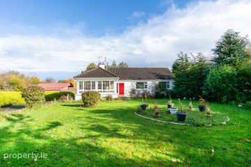 Bungalow on c. 0.5 Acre, Eadestown, Naas, Co. Kildare, W91XV02 — photo 2