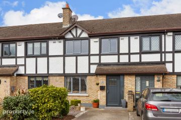 26 Sycamore Grove, Westminster Park, Foxrock, Dublin 18, D18C2H4