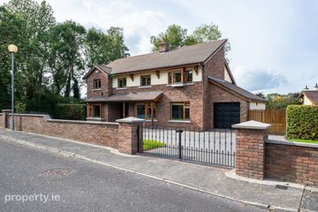 1 Sheena, Charleville Road, Tullamore, Co Offaly, R35 F991