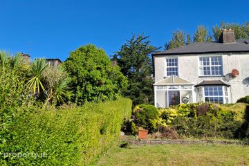 Stagmount, Lough Villas, The Lough, Co. Cork, T12R1W2