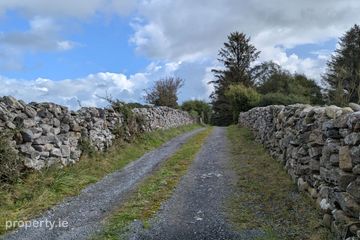 Cahernagry East, The Neale, Ballinrobe, Co. Mayo — photo 2
