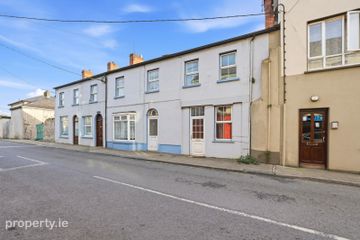 10c Pearse Street, Cahir, Co. Tipperary, E21R656 — photo 2