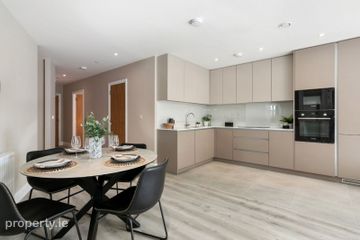 3 Bedroom Apartment, Carmanhall Place, Sandyford, Dublin 18 — photo 3