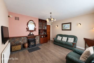 7 Hillcrest Grove, Kilkishen, Co. Clare, V95 F8H1 — photo 3