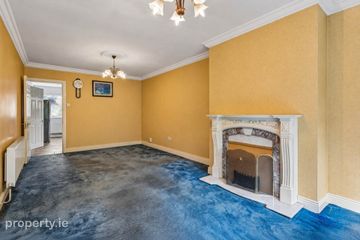 18 Glencairn Drive, Leopardstown, Dublin 18, Co. Dublin, D18YT59 — photo 2