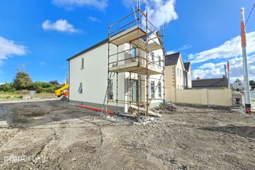 Cuirt Ghallagh, No 2 & 7, Castleblakeney, Co. Galway — photo 3