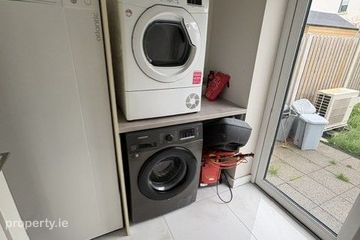 8 Aderrig Park Avenue, Adamstown, Adamstown, Co. Dublin — photo 3